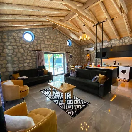 Secluded With Pool In Seydikemer * Kemer (Menekse Mahallesi)